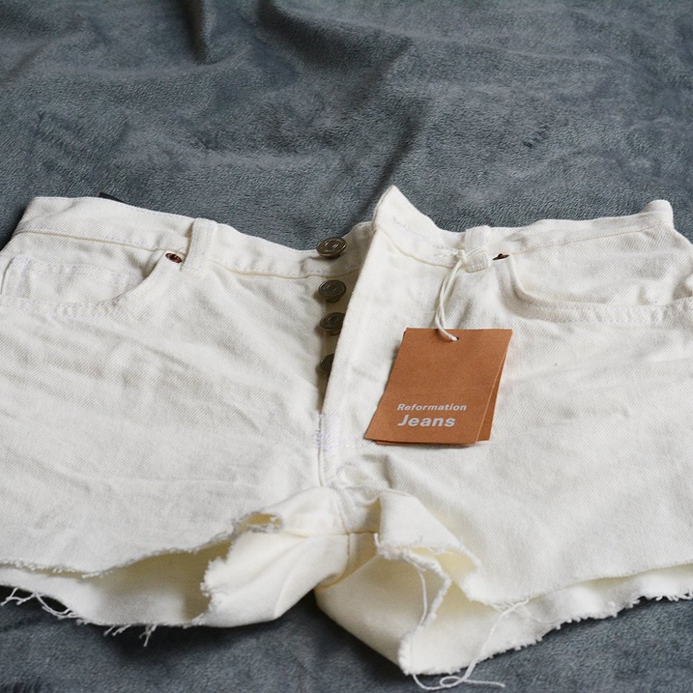 BNWT Charlie High Rise Jean Short in Vintage White - Picture 2 of 11